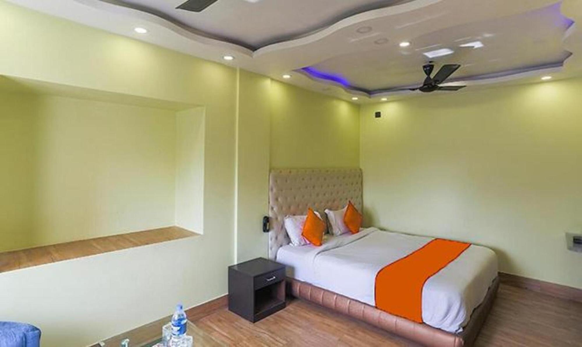 Fabhotel Aspiring Inn Jādabpur Buitenkant foto